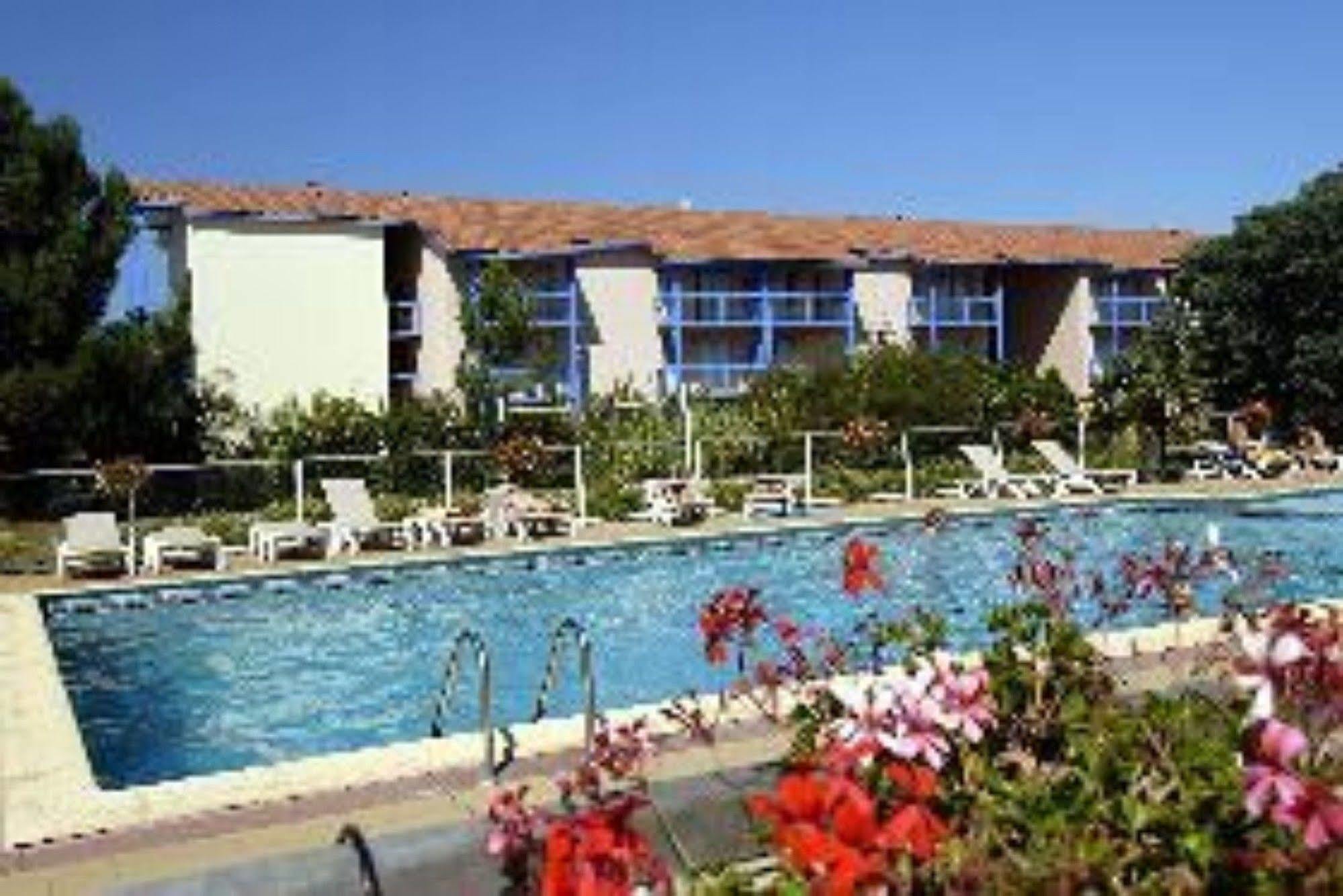 Residence Odalys Du Port Уртен Экстерьер фото