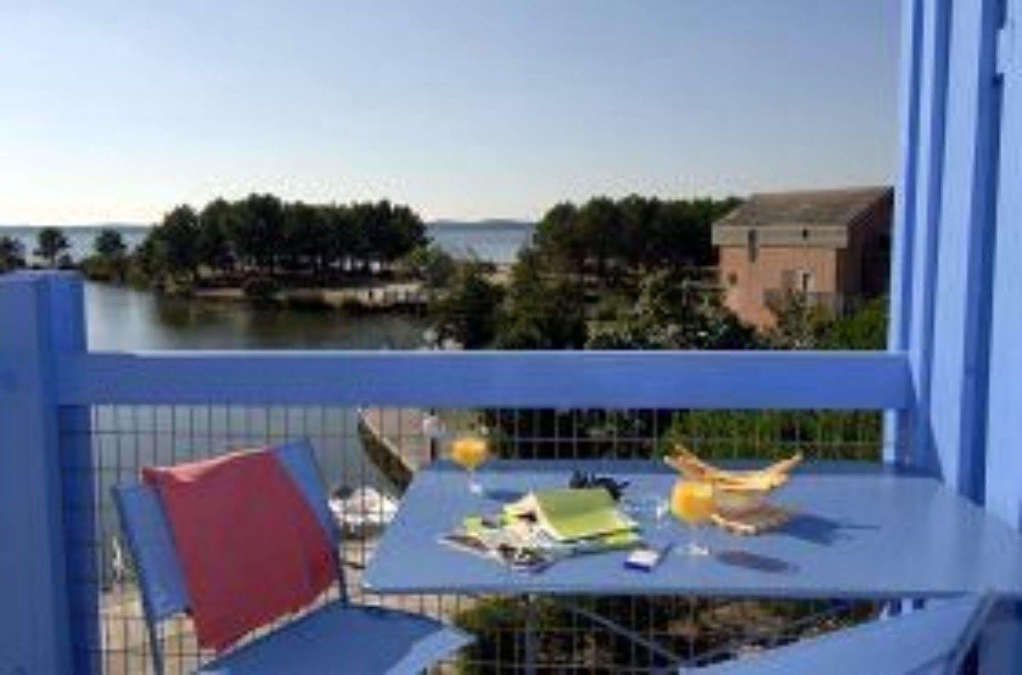 Residence Odalys Du Port Уртен Экстерьер фото