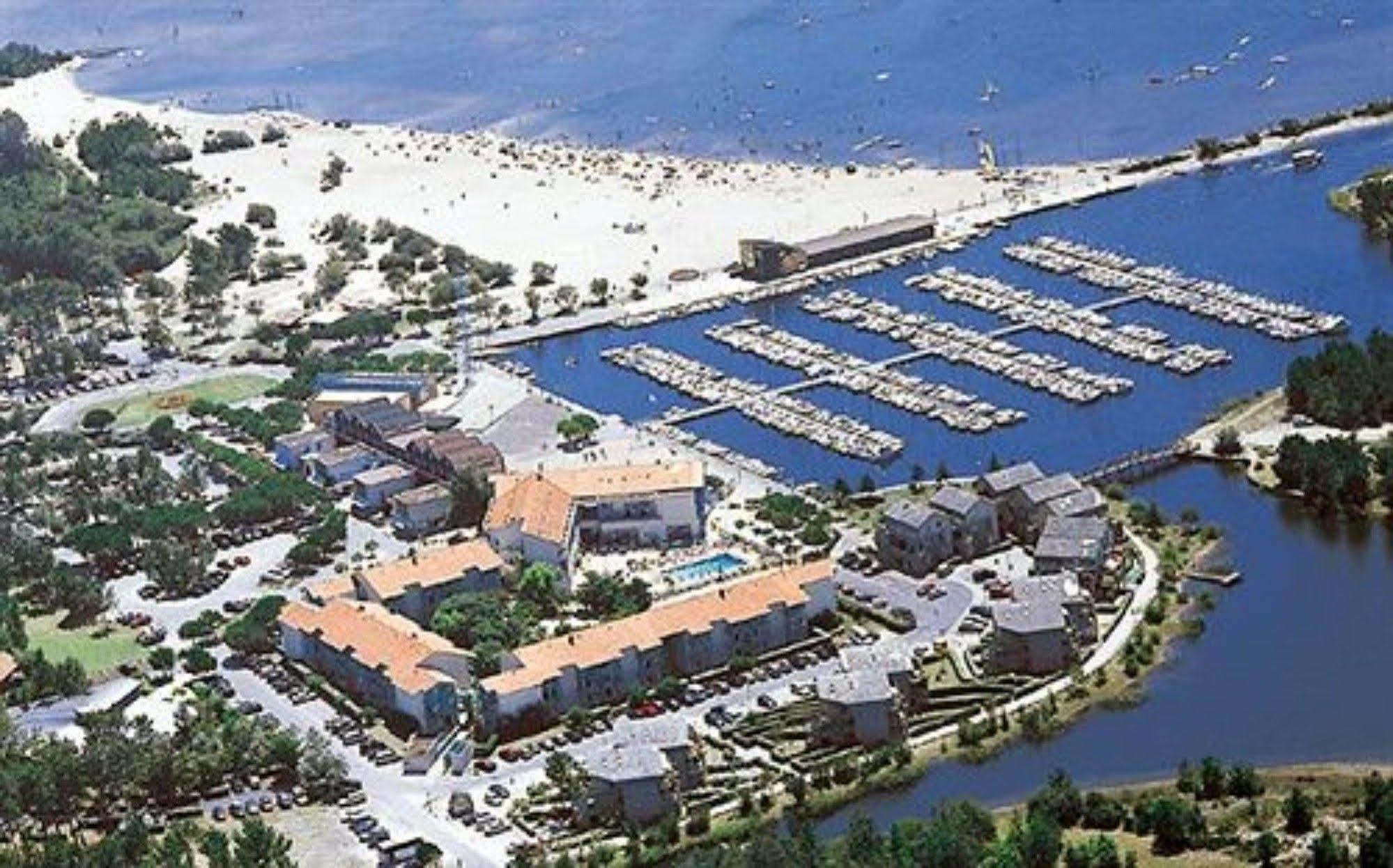 Residence Odalys Du Port Уртен Экстерьер фото